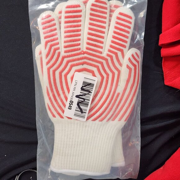 Azoker Brand Red and White Long Cuff BBQ Grill Heat Resistant Gloves Made in USA - Picture 13 of 16